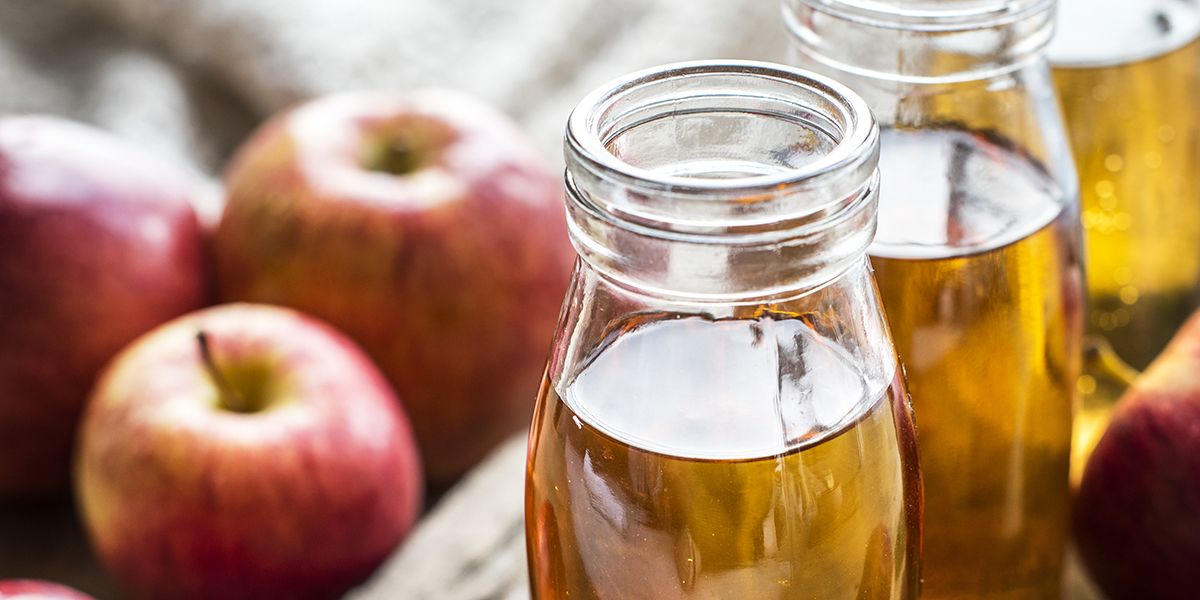 Préparez votre propre jus de pomme : astuces pour un goût authentique