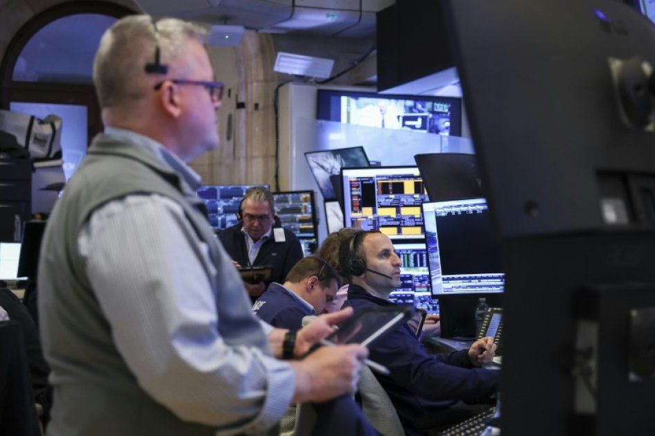 Wall Street en légère baisse : un temps de réflexion après des sommets