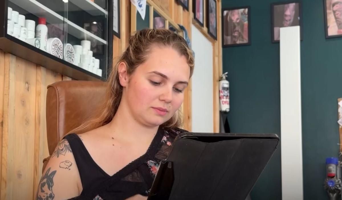 Quand l'art devient victime : une tatoueuse d'Audenge témoigne du harcèlement en ligne