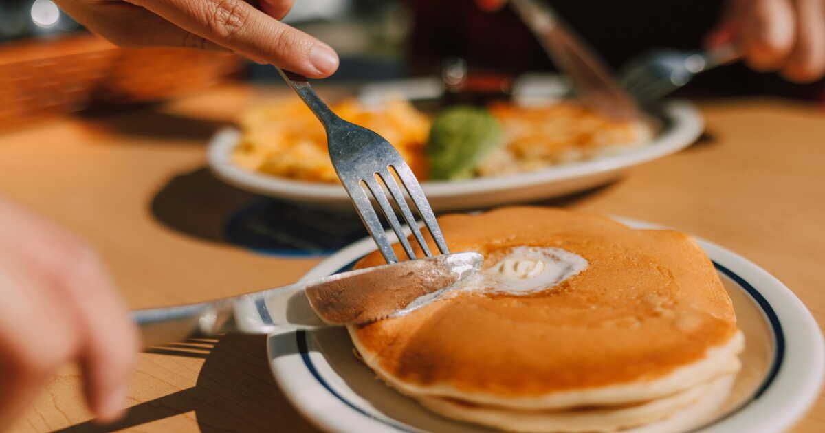 Découvrez les pancakes fourrés jambon-fromage pour un déjeuner convivial