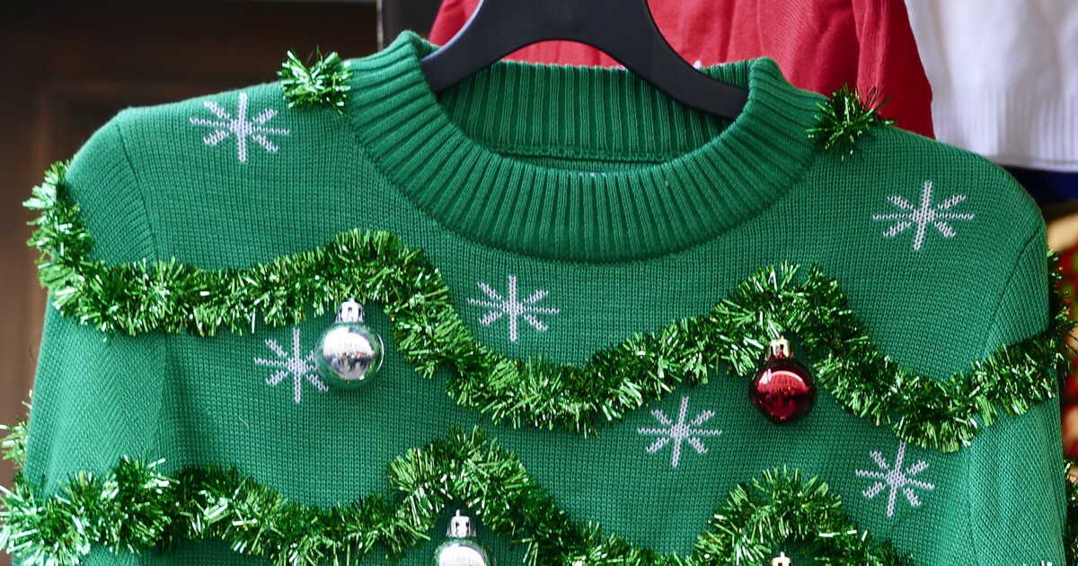 Célébrez la magie du pull moche de Noël avec ces astuces créatives