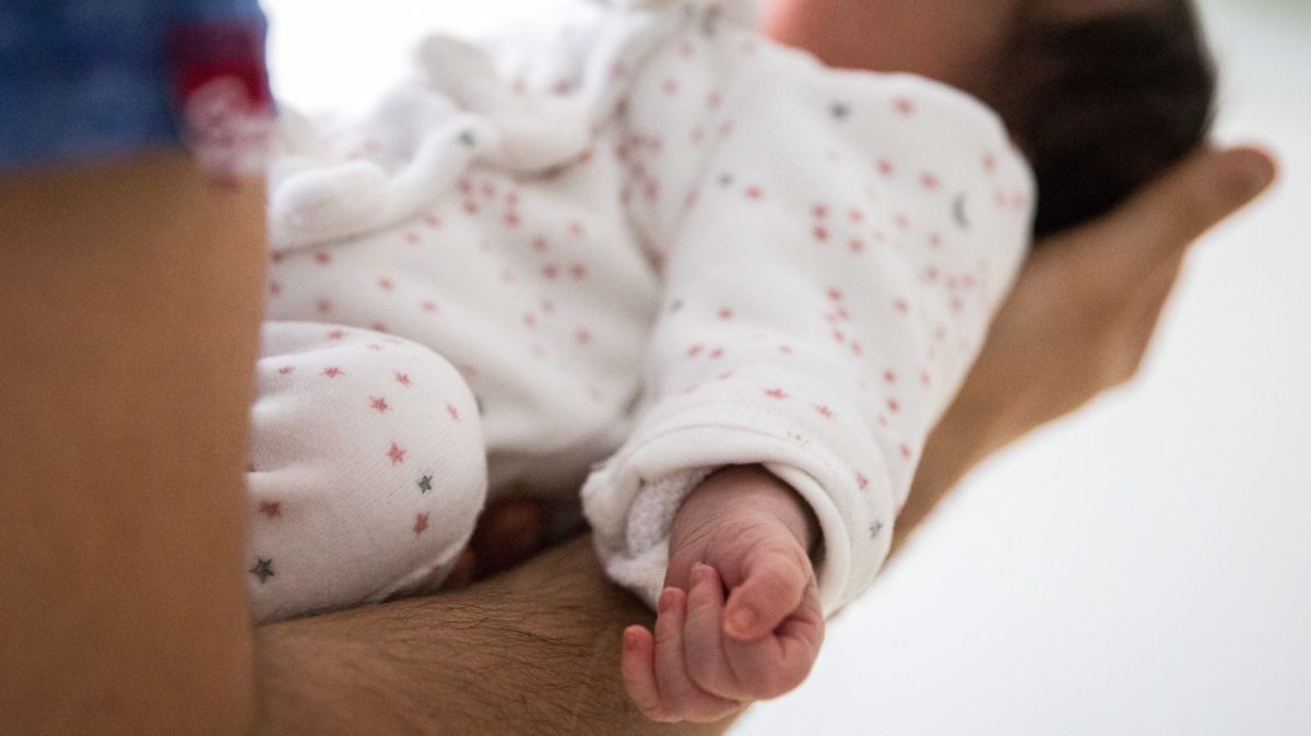 Un message humoristique d’un bébé pour dénoncer le manque de places en crèche