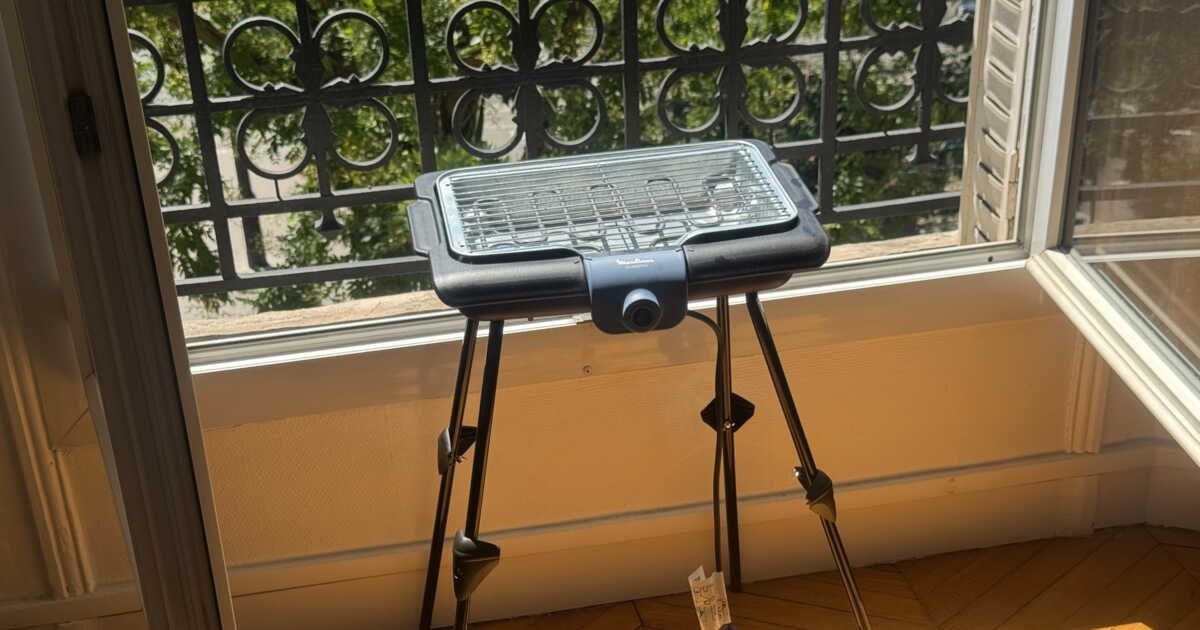 Explorez le Moulinex Accessimo : Un barbecue électrique nomade pour vos grillades estivales