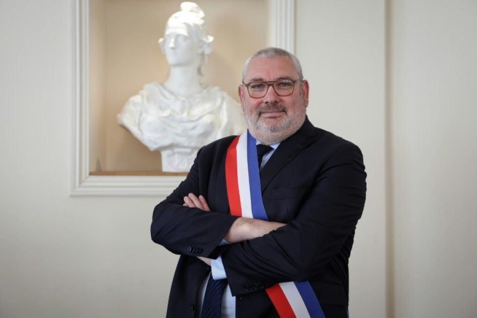 Le refus de la mairie de Carcassonne d'accueillir les électeurs algériens suscite la controverse