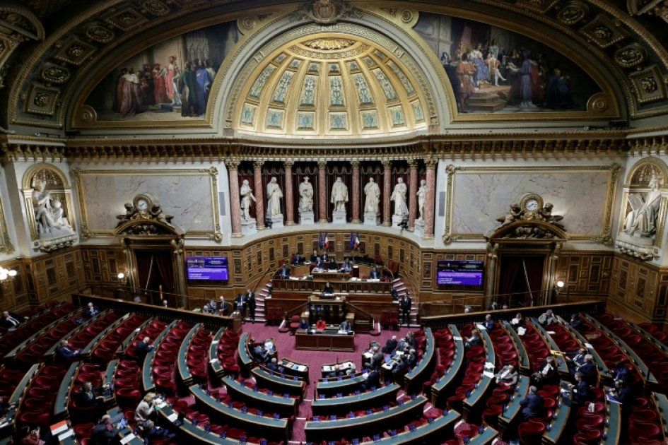 Boulangers, fleuristes et 1er-Mai : le Sénat face à un dilemme crucial