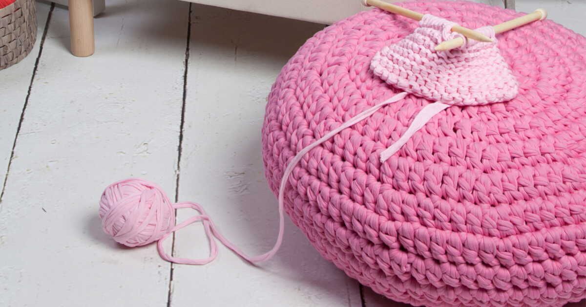 Le pouf au crochet : l'accessoire tendance qui transforme votre intérieur