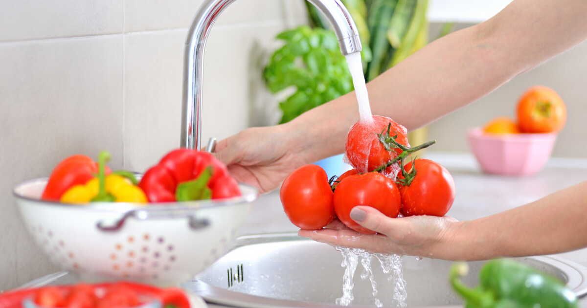 les aliments à ne jamais laver avant de manger : attention aux surprises