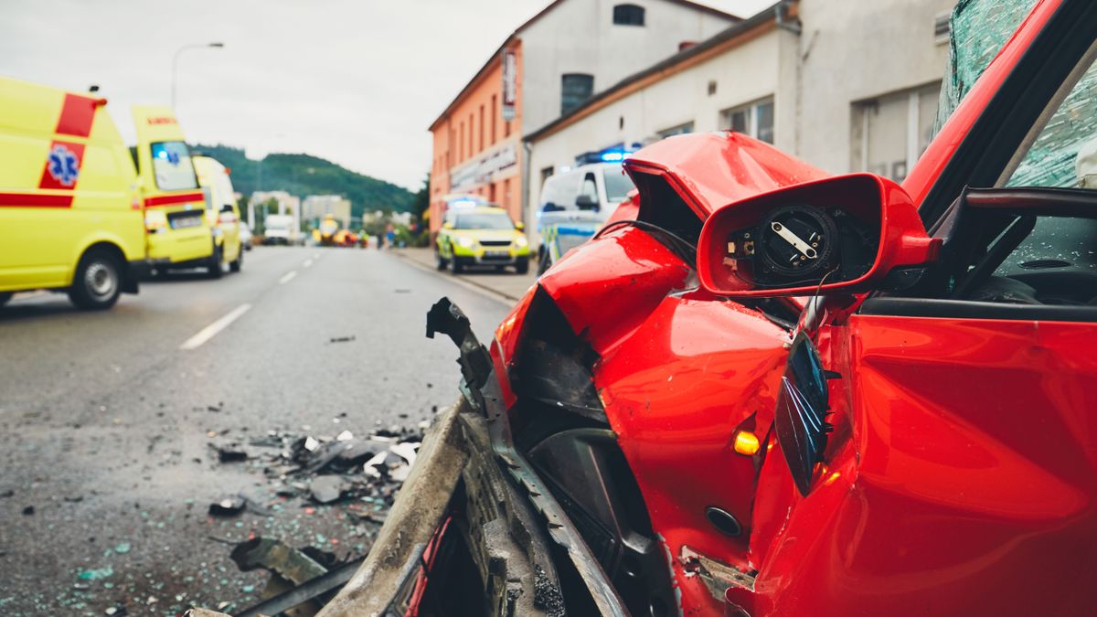 Un drame tragique : une fillette perd la vie après une collision avec un camion de pompiers