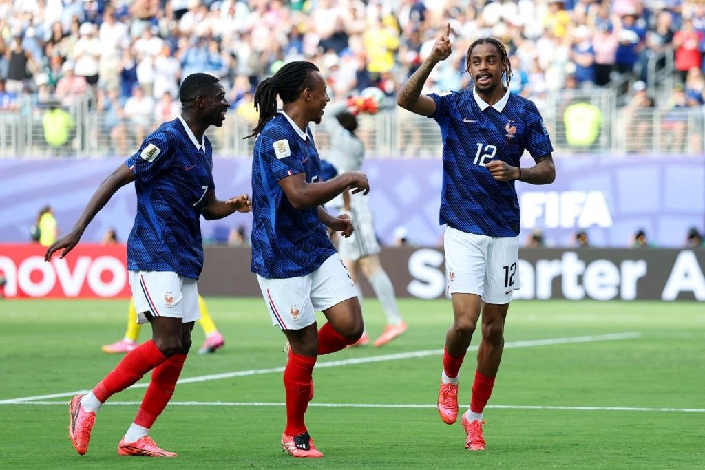 Un doublé décisif : la France prend l'avantage face à la Suède au Mondial
