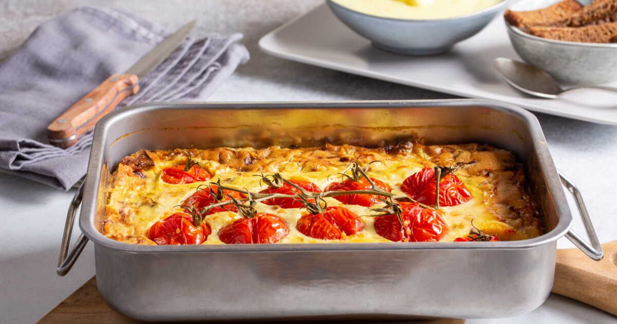 Une touche croustillante pour vos tomates-mozza : découvrez le clafoutis salé de Laurent Mariotte