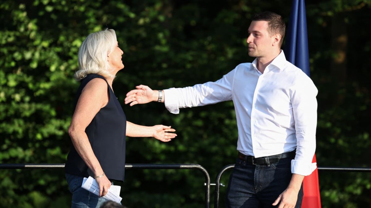 Jordan Bardella et Marine Le Pen renforcent leurs liens avant la décision judiciaire