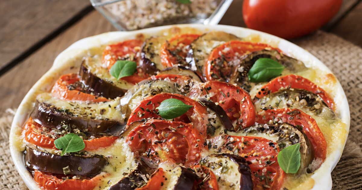 Un gratin d’aubergines à la parmigiana qui ravira vos convives