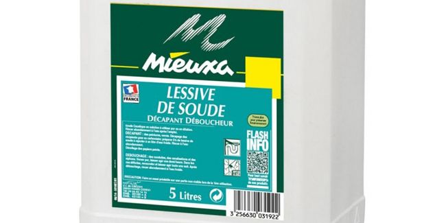 La lessive de soude : un puissant allié à utiliser avec précaution