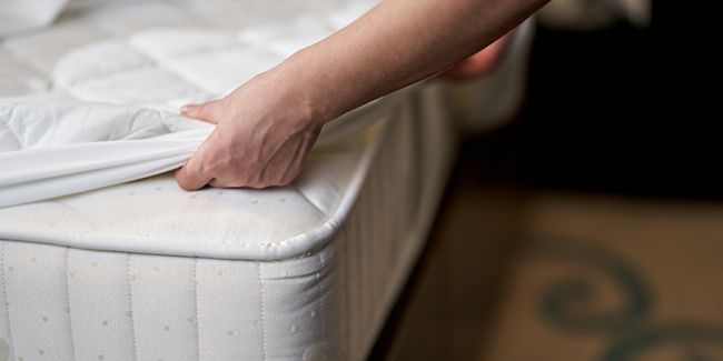 Des astuces infaillibles pour nettoyer votre matelas en profondeur
