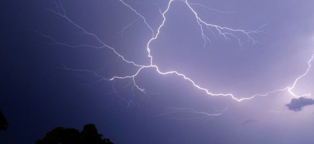Violents orages au Sud-Ouest : des milliers de foyers plongés dans le noir