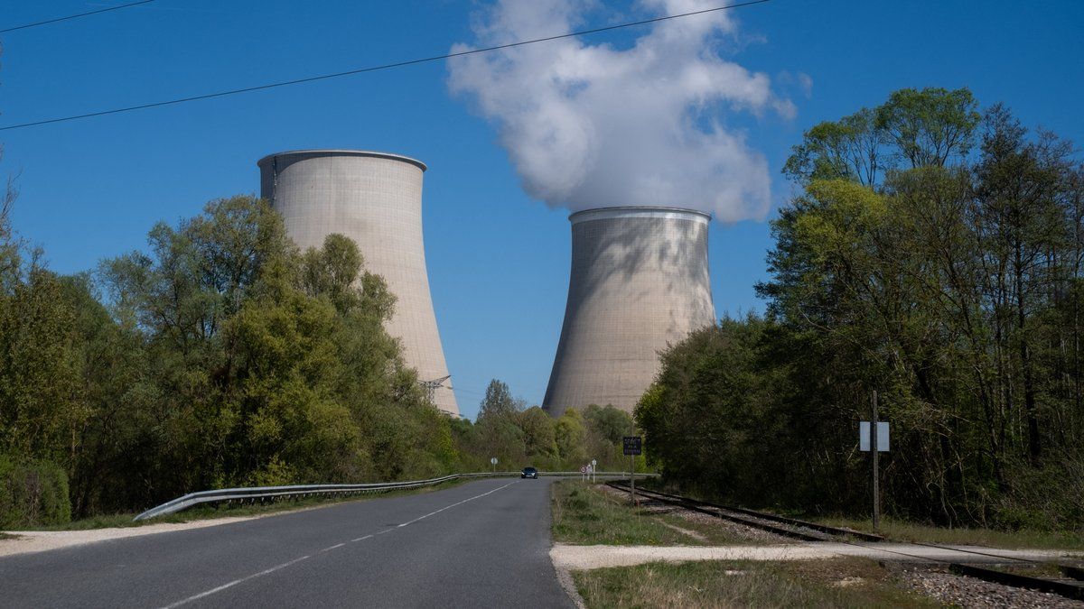 Canicule : EDF s'adapte aux chaleurs extrêmes en limitant la production nucléaire